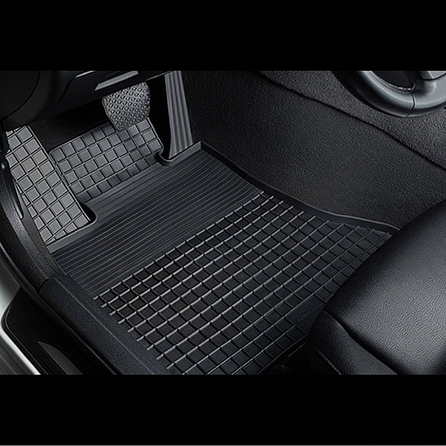 (SEINTEX) Комплект ковриков резиновый-Сетка на Audi A3 2012 -> Golf 7 /Skoda / Octavia А 7 2010-> с перемычкой